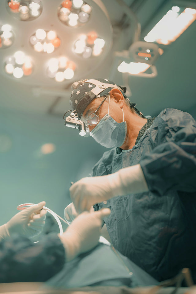 Operating Theatre Lamps Australia – Professional Surgical Lighting Solutions